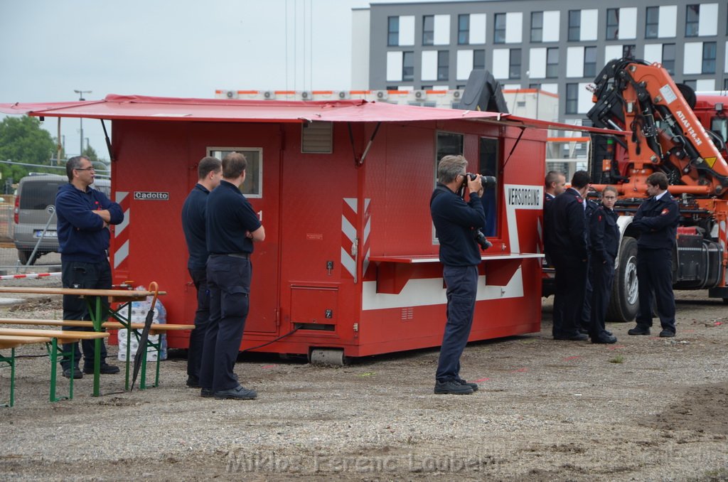 Erster Spatenstich Neues Feuerwehrzentrum Koeln Kalk Gummersbacherstr P030.JPG - Miklos Laubert